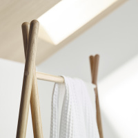 Burgbad Mya Полотенцедержатель 100x150см, напольный, цвет: дуб натуральный