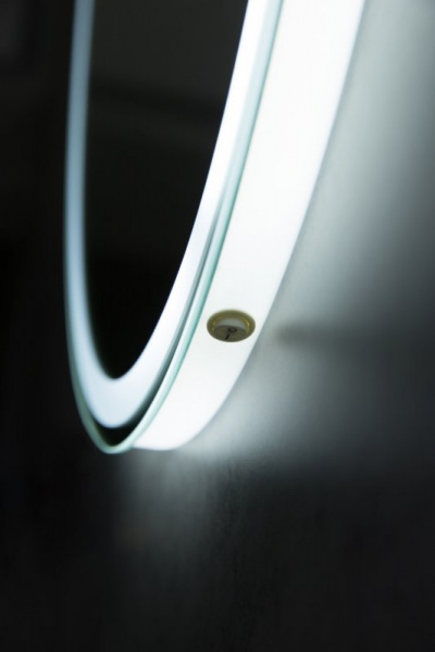 Зеркало с встроенным светильником и сенсорным выключателем SPC-VST-600-800-LED-TCH, 12W, 220-240V, 600x30x800 SPC-VST-600-800-LED-TCH