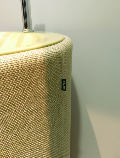 Bette Lux Oval Couture Раковина 55х90 см, 1 отв., с текстильным подиумом цвет: болотный