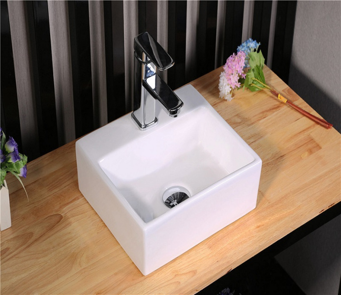 Умывальник CeramaLux