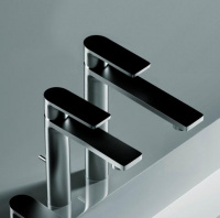 TOTO MH Смеситель для раковины, с донным клапаном, цвет: хром