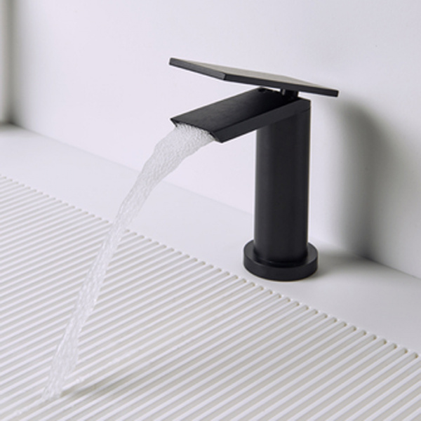 Agape Sen Однорычажный смеситель для раковины или биде, на 1 отв., излив: 140мм, цвет: черный