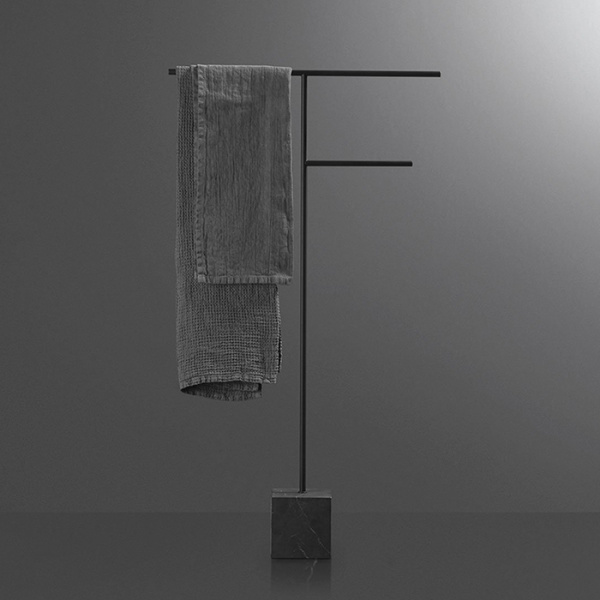 Antonio Lupi Bivio Полотенцедержатель напольный 80х45см., база из мрамора Nero Marquinia satinato, структура из латуни в отделке Nero goffrato