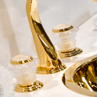 THG Dahlia Смеситель для раковины, 3 отв., цвет: золото