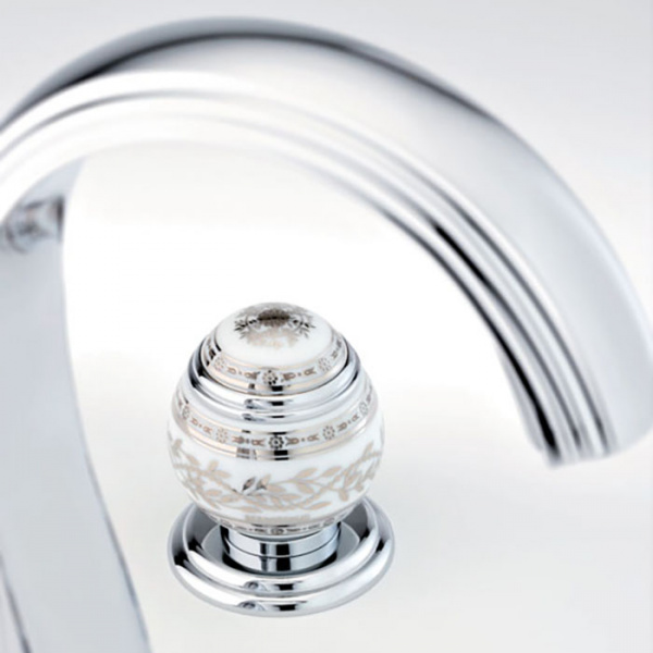 THG Marquise porcelaine blanche Смеситель для раковины, 3 отв., цвет: хром/платина/белый фарфор