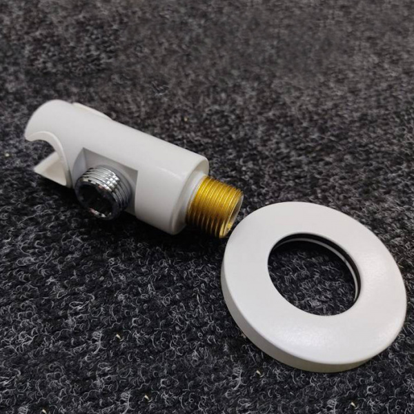 Gattoni Набор гигиен. душ: смеситель встроенный, гигиенич. душевая лейка , выпуск из стены-держатель душа, шланг 150см, цвет: Bianco Opaco