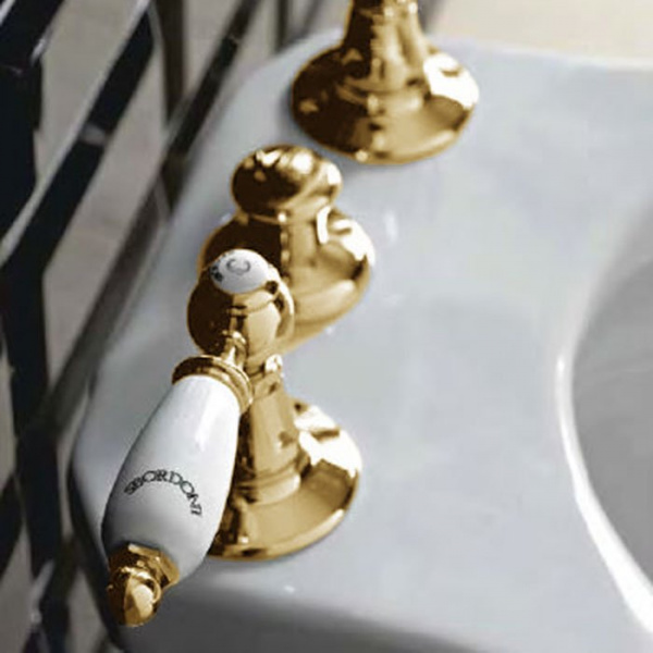 Sbordoni Livia Смеситель для биде на 3 отверстия, цвет: глянцевая латунь/белый